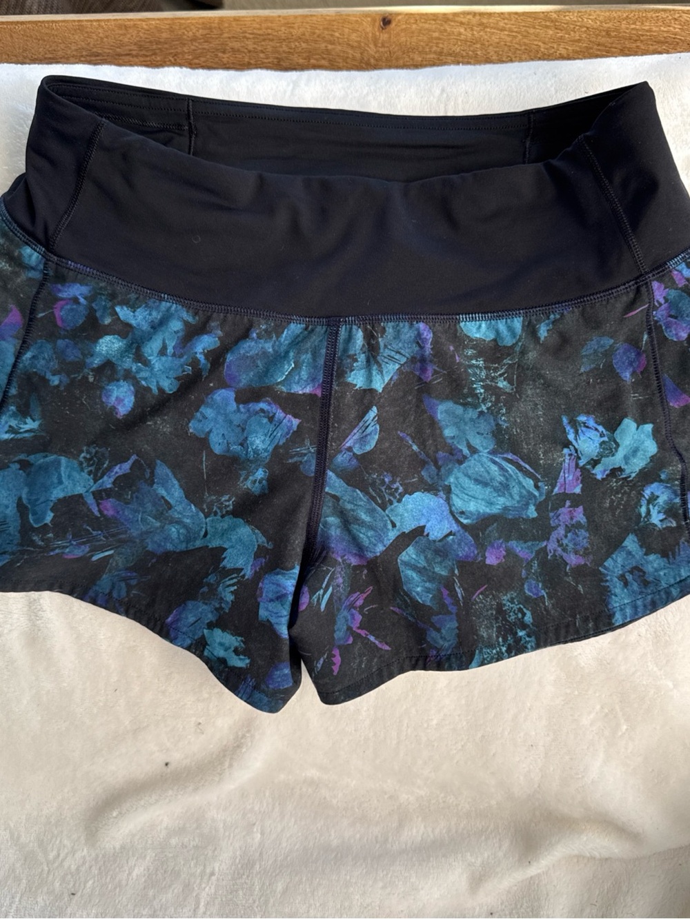 lululemon athletica Black Waistband Floral Print Athletic Shorts